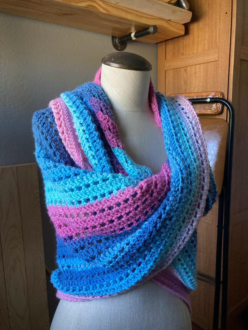 Mermaid Colorway Shawl: Winter Reading Wrap