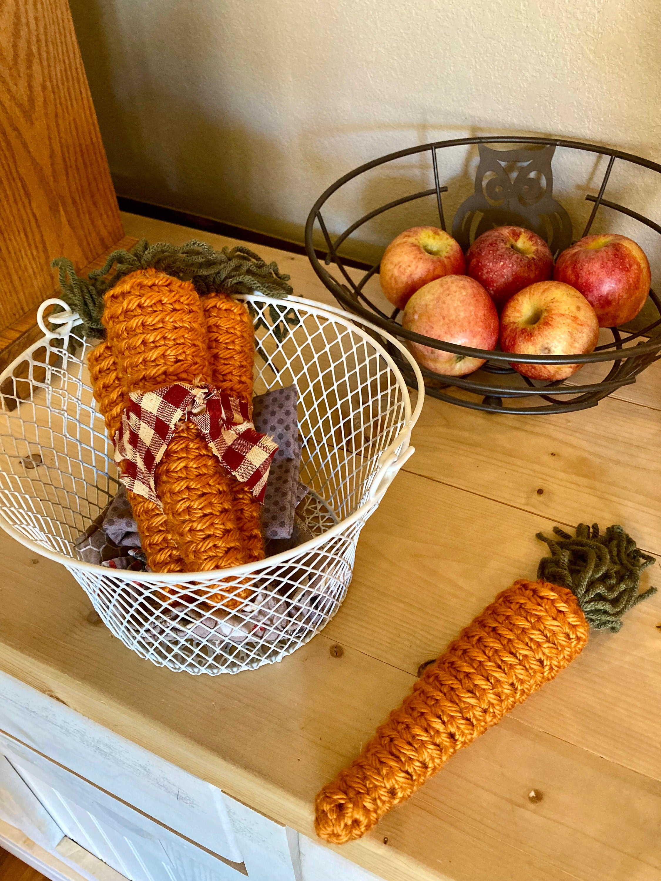 Crochet Carrot Decor Set: Farmhouse Spring Kitchen Decoration