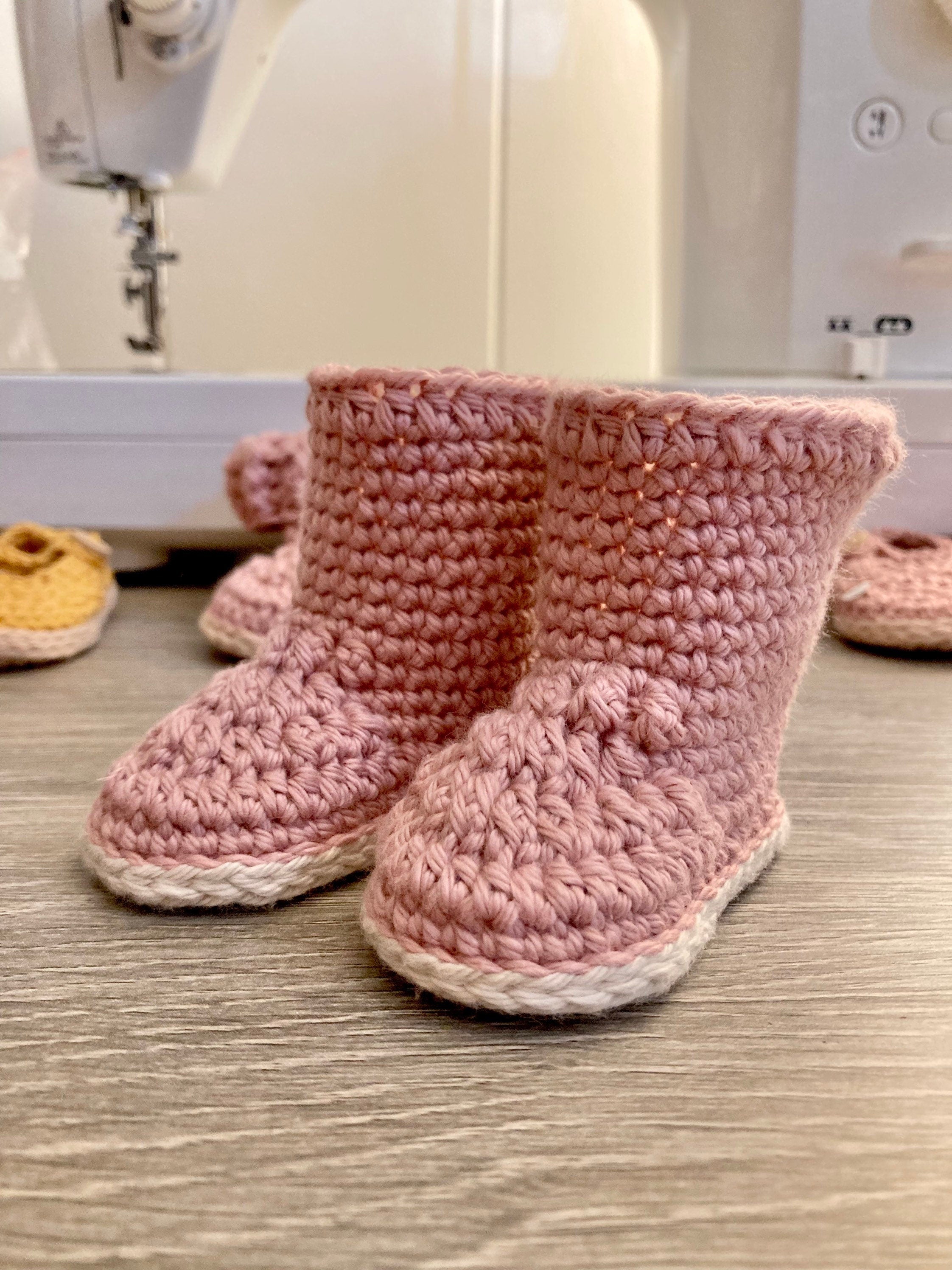 Crocheted Baby Booties: Warm Winter Baby Shoes
