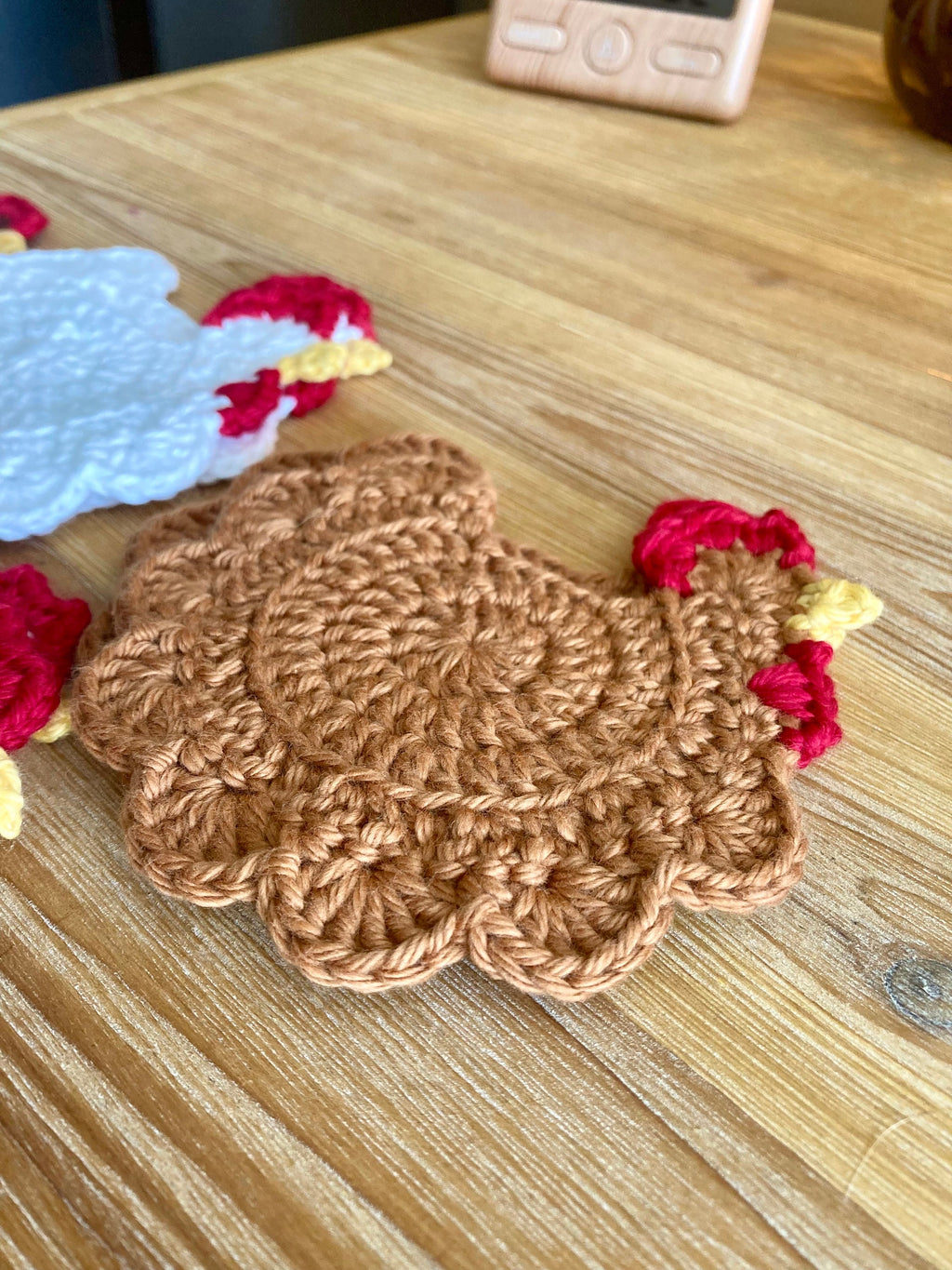 Crochet Chicken Coaster: Farmhouse Cotton Mug Rug