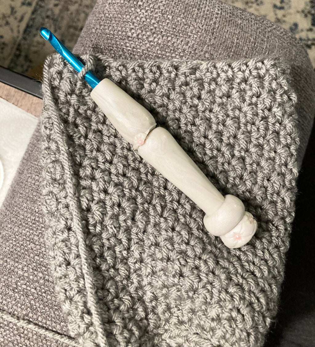 Gray Crochet Mason Jar Cozy: Boho Drink Sleeve